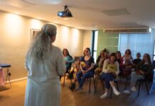 Instituto Atmo Danai celebra o Dia do Massoterapeuta com evento presencial gratuito e semana de lives sobre saúde integrativa